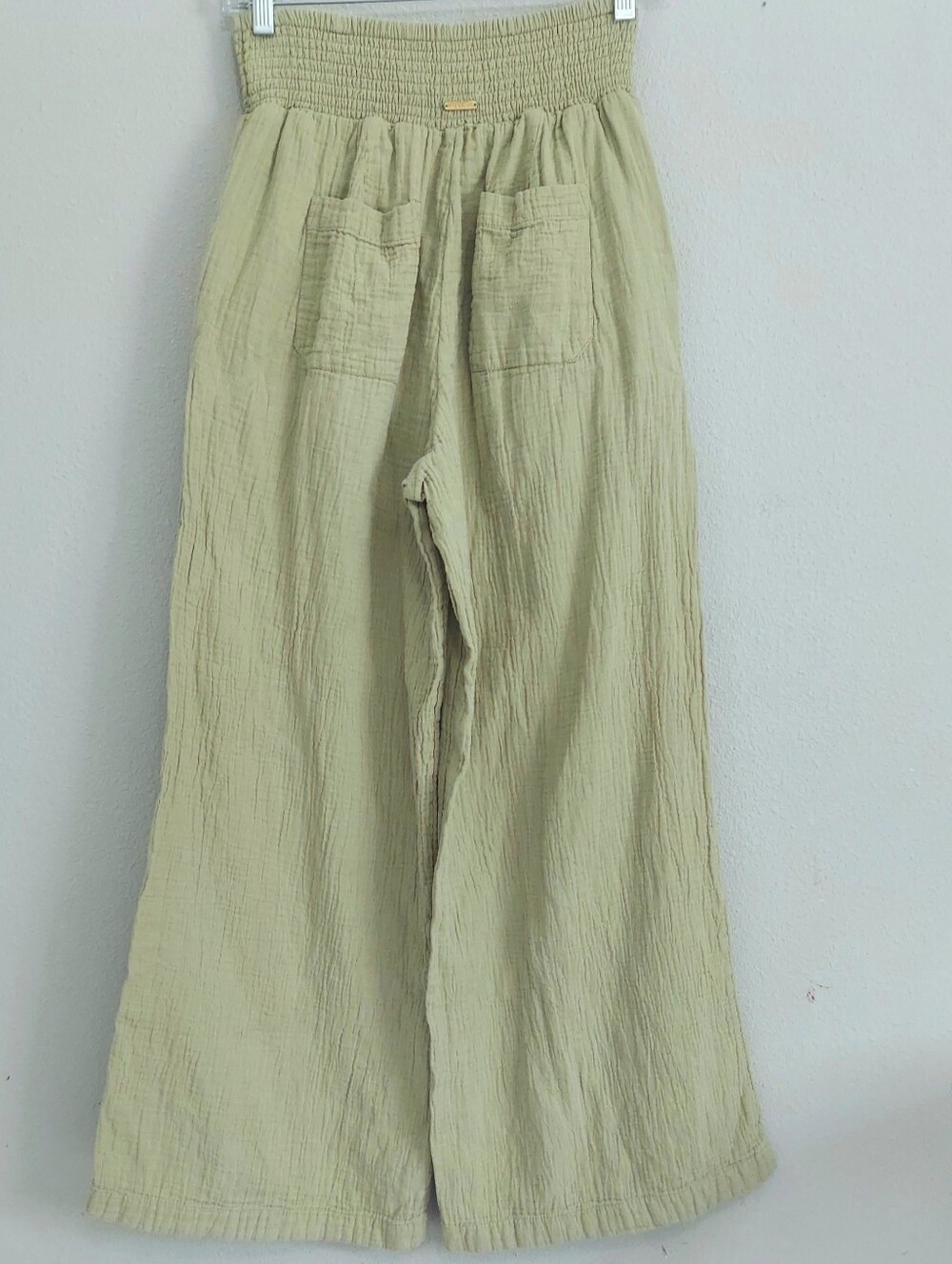 Billabong New Waves Smocked Waist Gauze Wide Leg Pants Women Medium In Avocado - Picture 6 of 12